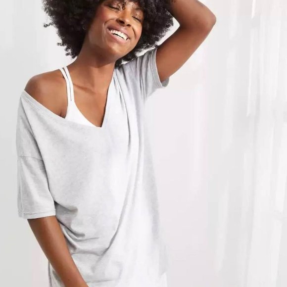 NWOT aerie Grey V-Neck Tee - Picture 1 of 5
